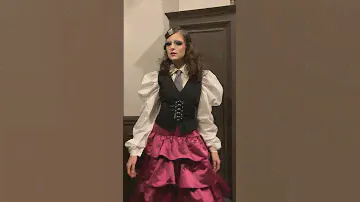 Экспериментирую с готикой и стимпанком #стилист #styling #готика #стимпанк #ретро