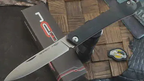 Складной нож N.C.Custom Respect, сталь AUS-10, satin, рукоять черно-красный G-10
